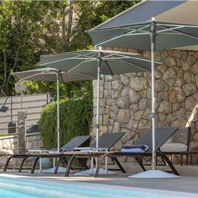 4 bedroom villa with pool and sea views near Dubrovnik sleeps 8
